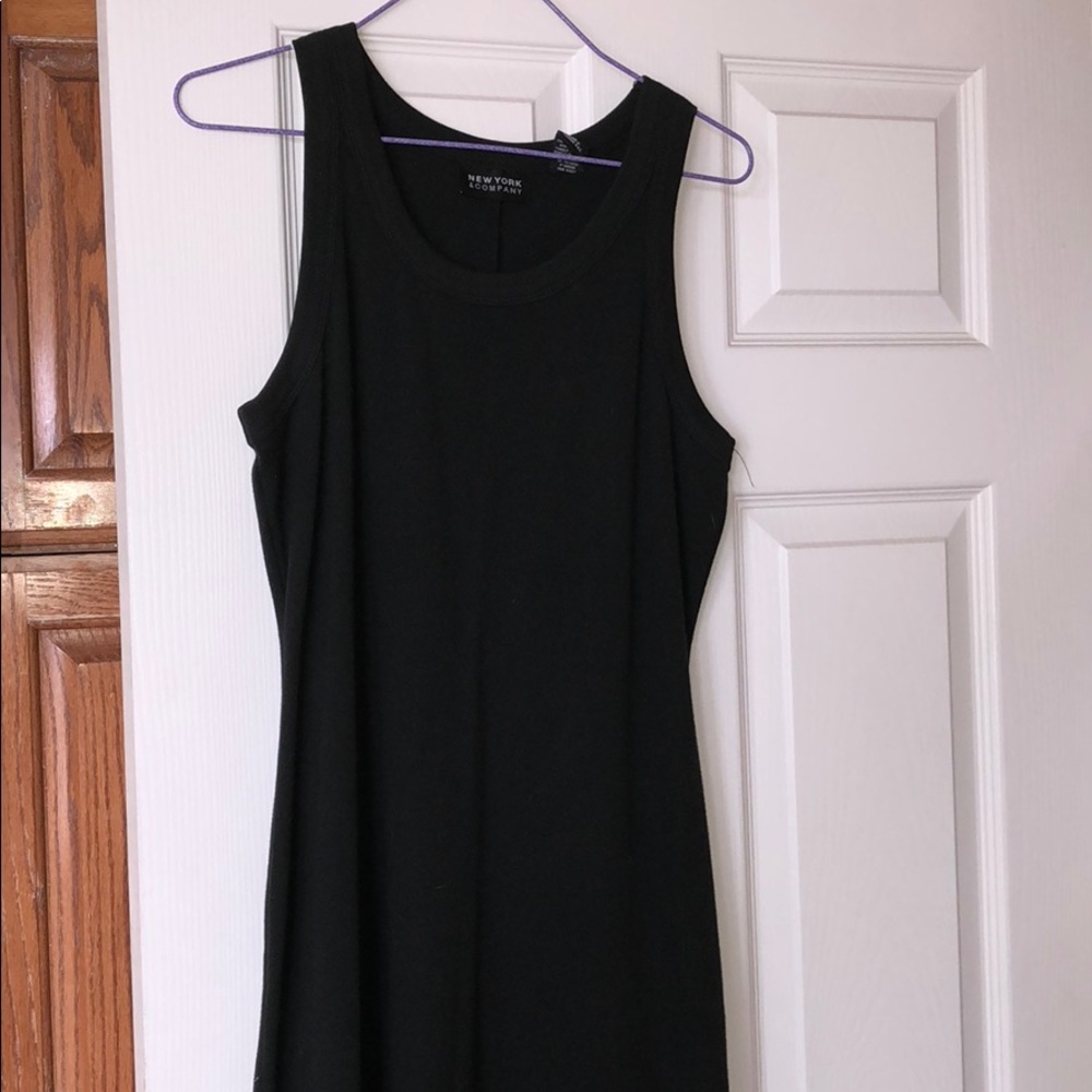 Long black also in white dress